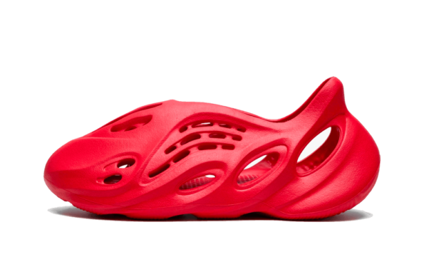 YEEZY FOAM RNNR VERMILLION